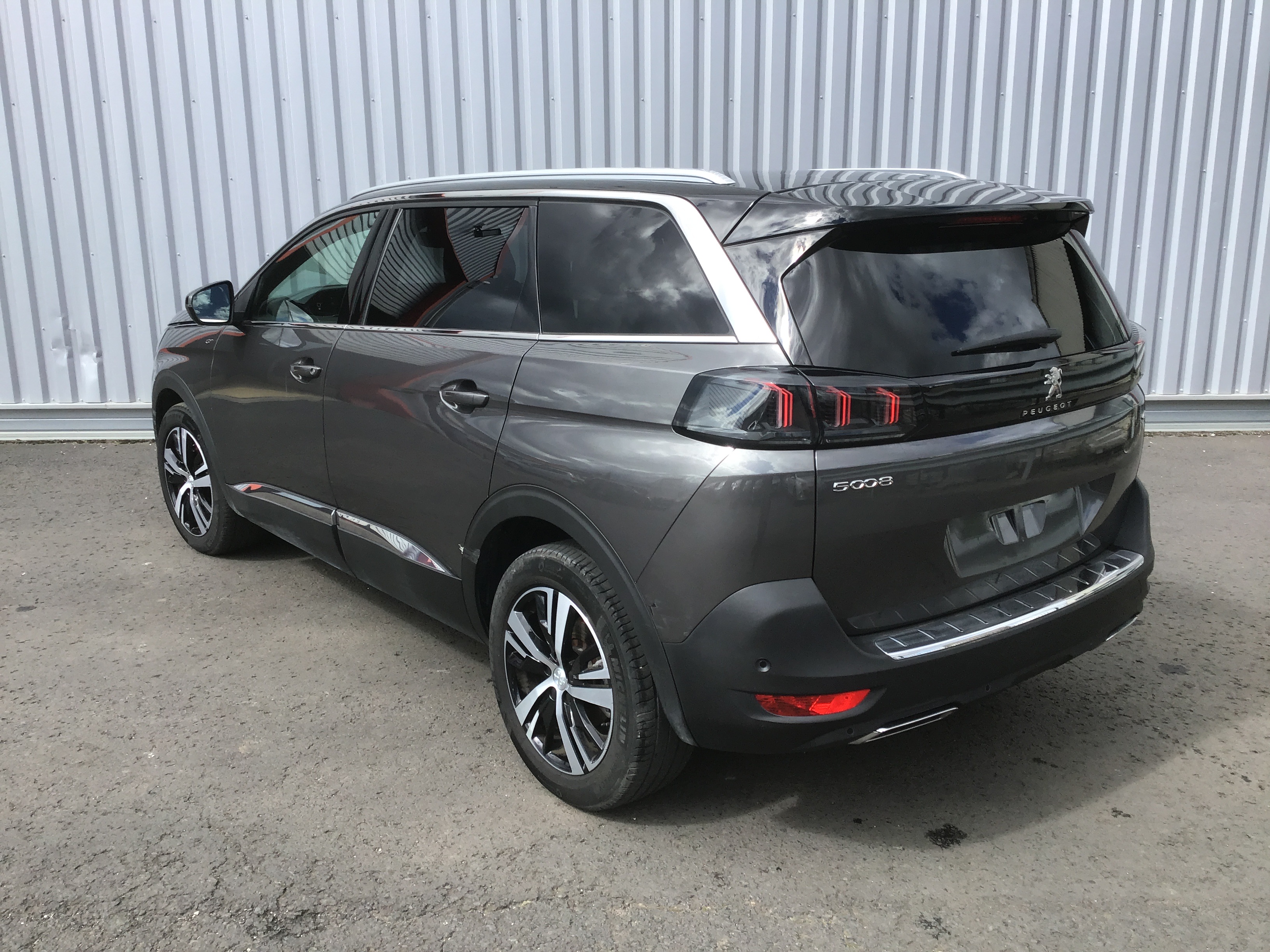 PEUGEOT 5008   BlueHDi 130ch S&S EAT8 GT