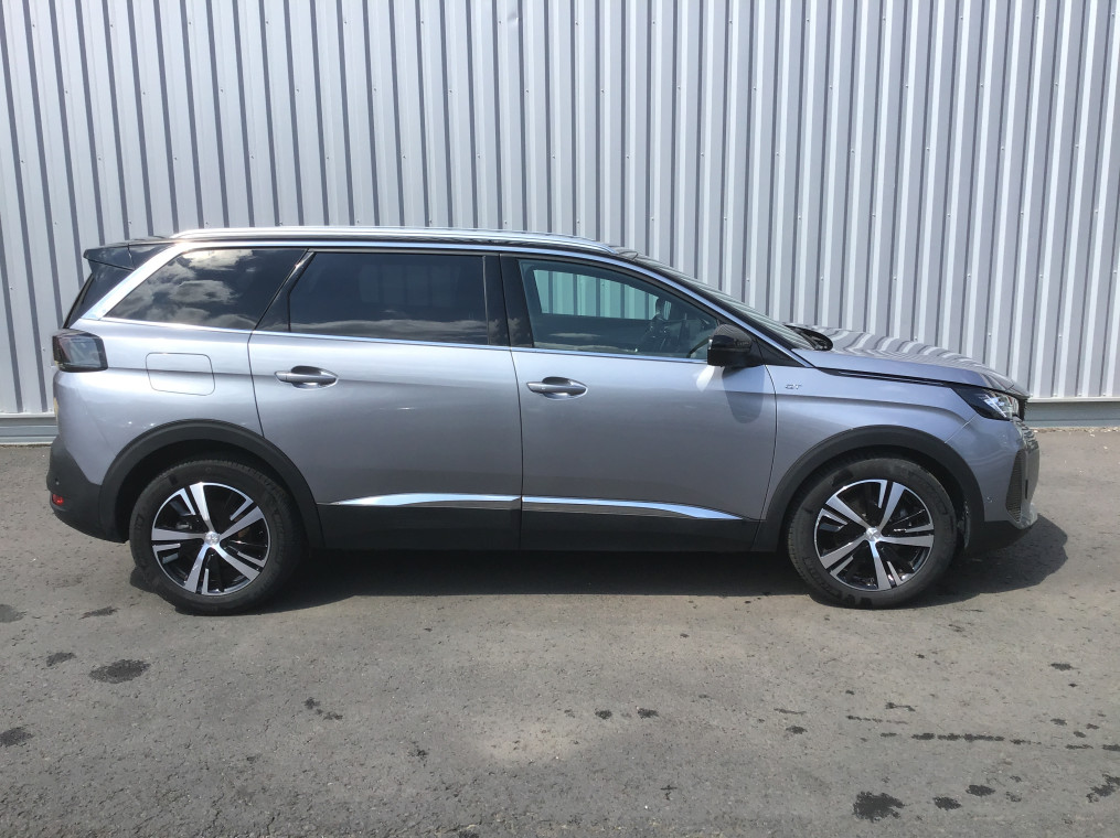 PEUGEOT 5008   BlueHDi 130ch S&S EAT8 GT