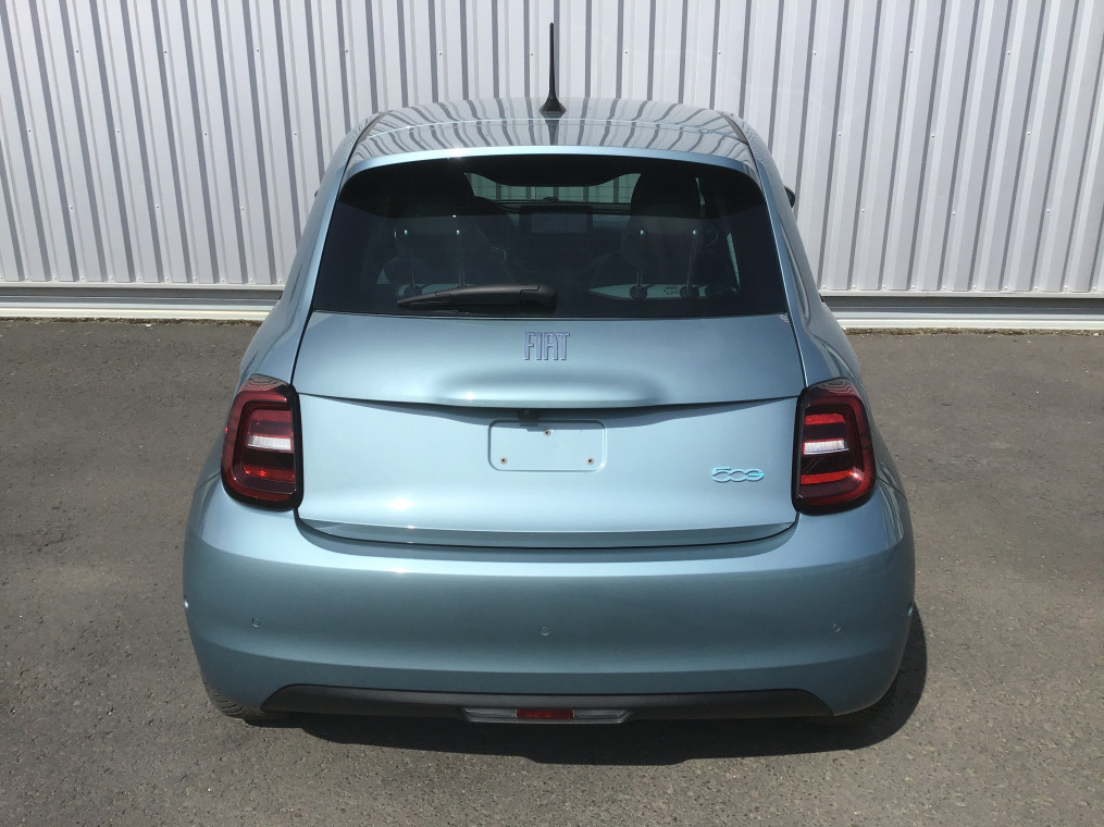 FIAT 500e BERLINE MY22 SERIE 1 STEP 1   500 e 118 ch Icone