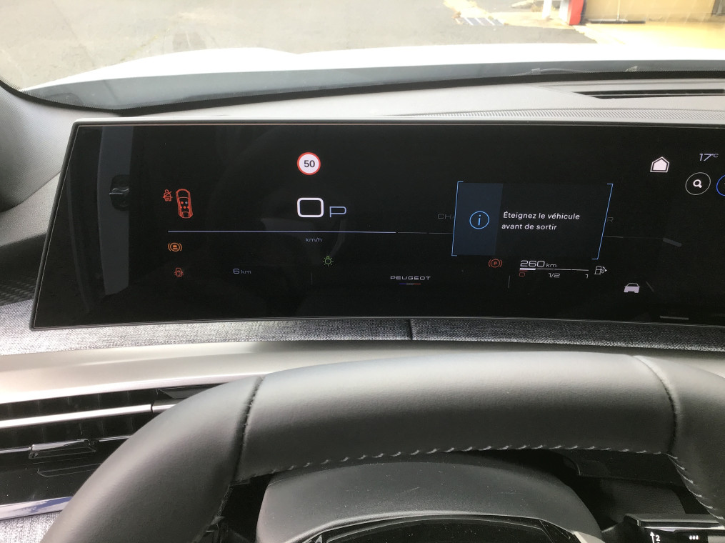 PEUGEOT 3008   Hybrid 136 e-DCS6 Allure