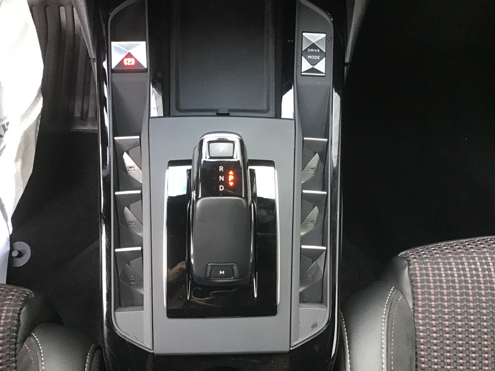 DS DS3 CROSSBACK PureTech 155 EAT8 Performance Line