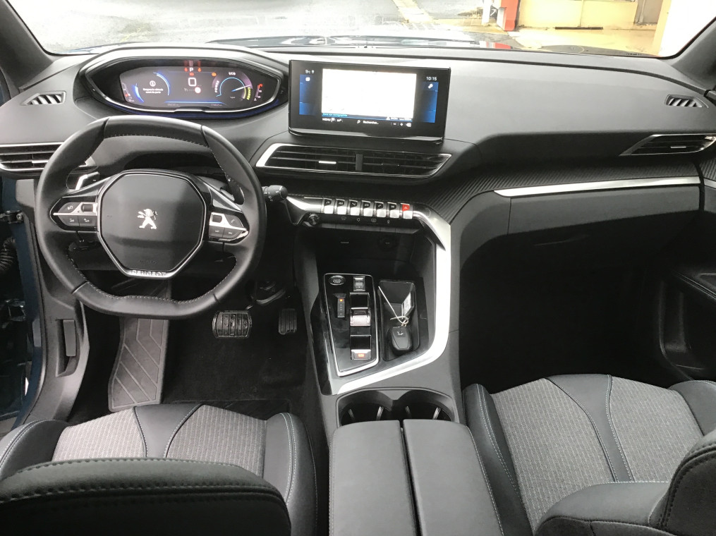 PEUGEOT 3008   Hybrid 136 e-DCS6 Allure Pack