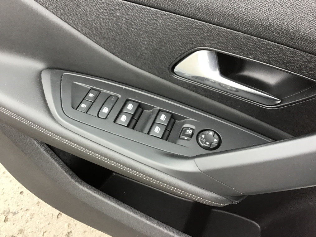 PEUGEOT 308 PureTech 130ch S&S EAT8 Allure