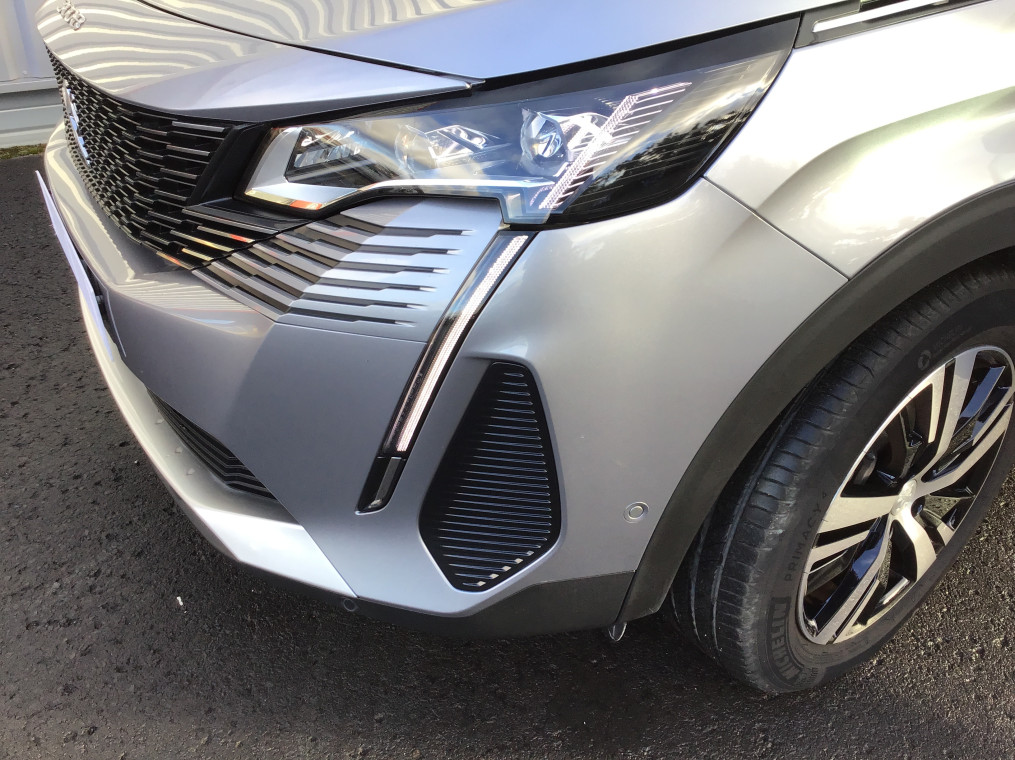 PEUGEOT 3008 BlueHDi 130ch S&S EAT8 GT
