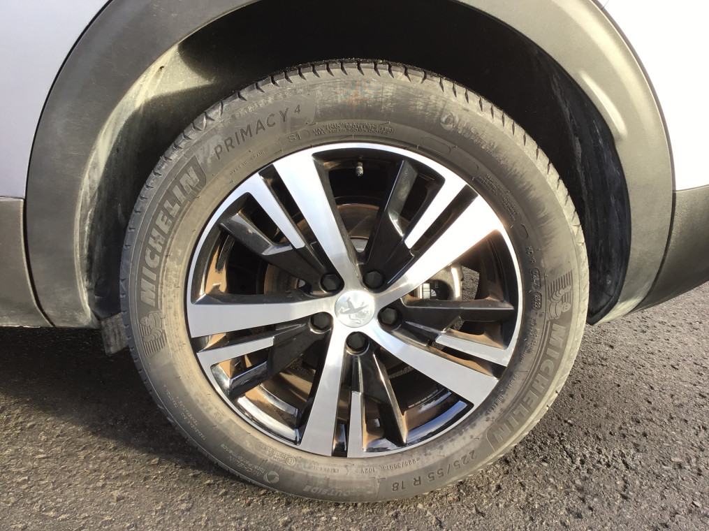 PEUGEOT 3008 BlueHDi 130ch S&S EAT8 GT