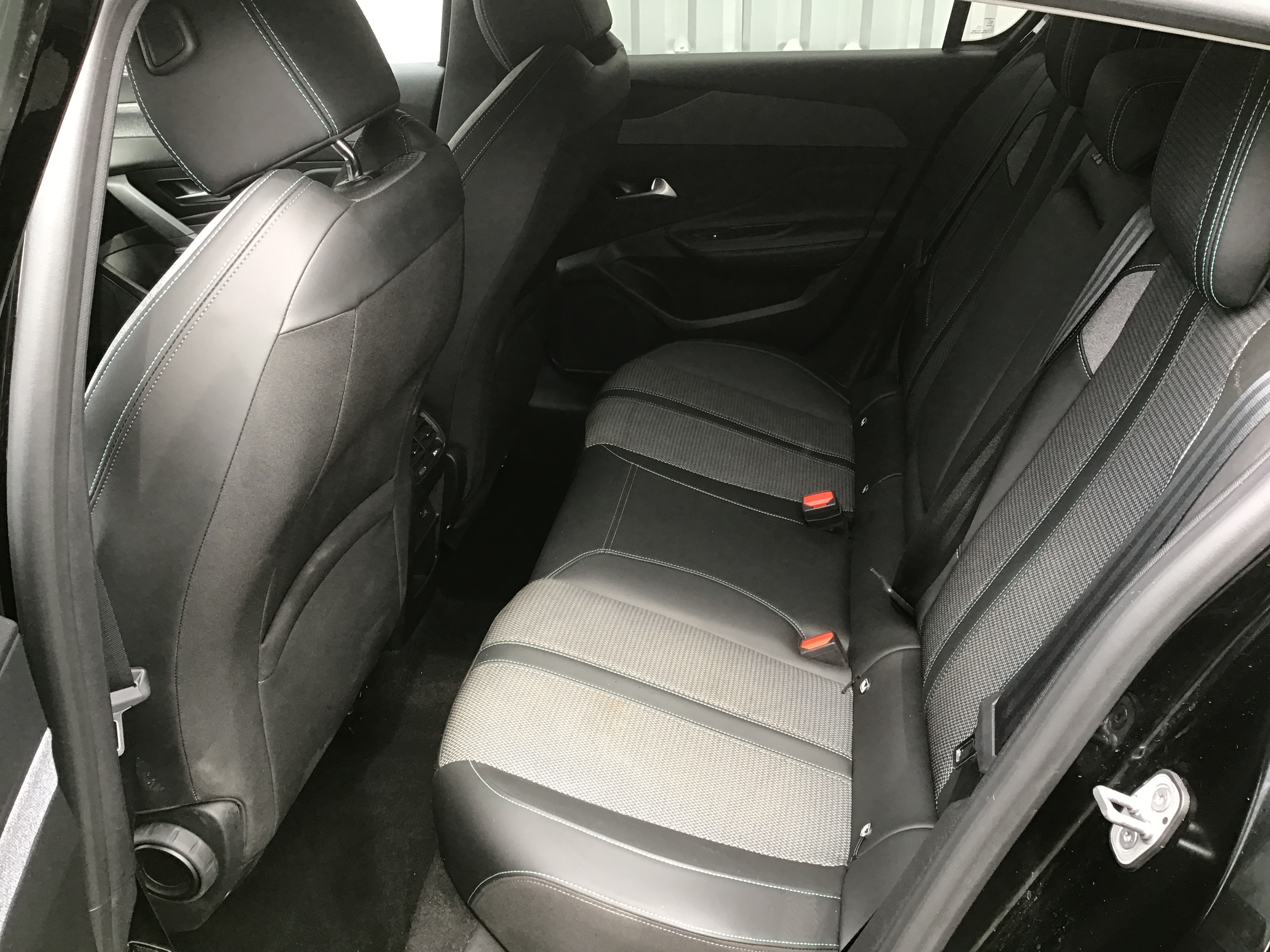 PEUGEOT 308 BlueHDi 130ch S&S EAT8 Allure