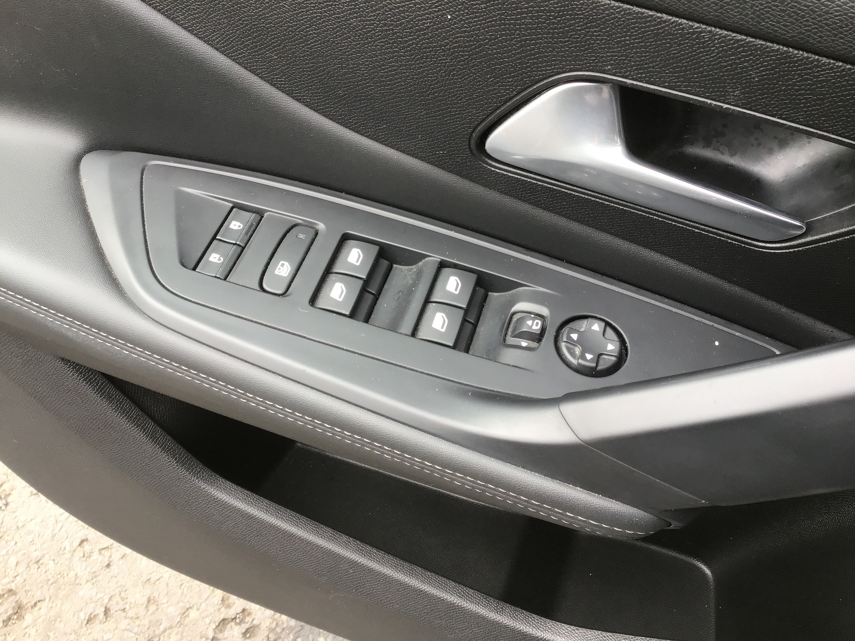 PEUGEOT 308 BlueHDi 130ch S&S EAT8 Allure