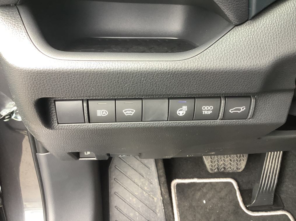 TOYOTA RAV4 HYBRIDE MY23   218 ch 2WD Dynamic + Sièges chauffants