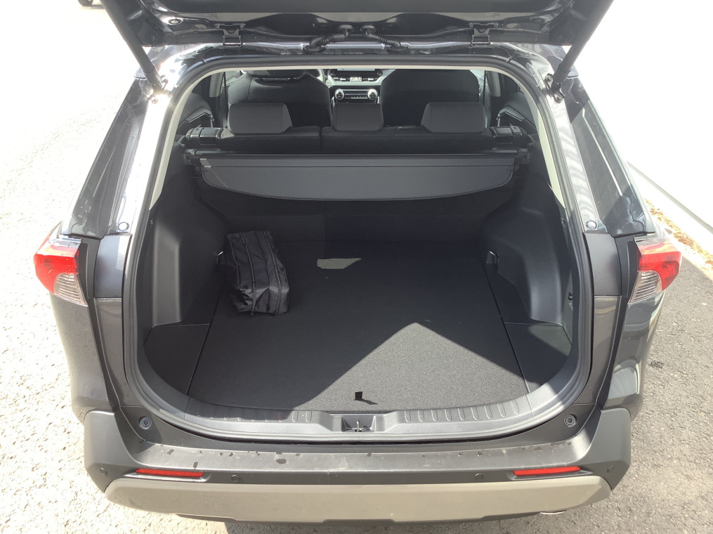 TOYOTA RAV4 HYBRIDE MY23   218 ch 2WD Dynamic + Sièges chauffants