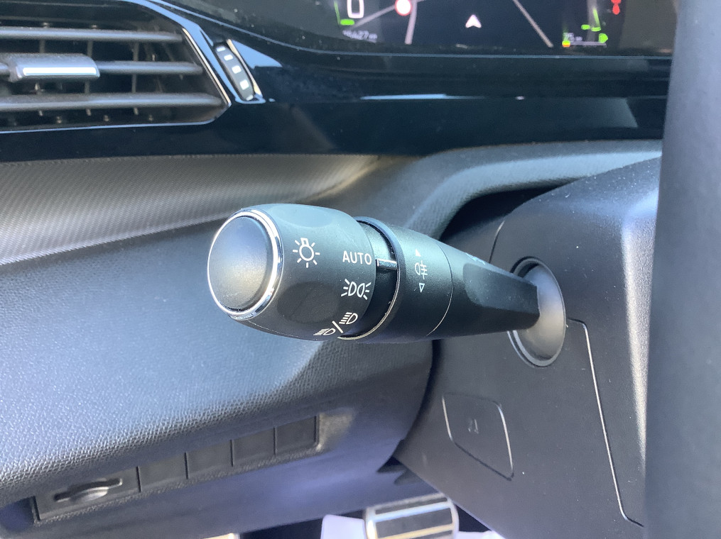 PEUGEOT 308 SW BlueHDi 130ch S&S EAT8 GT