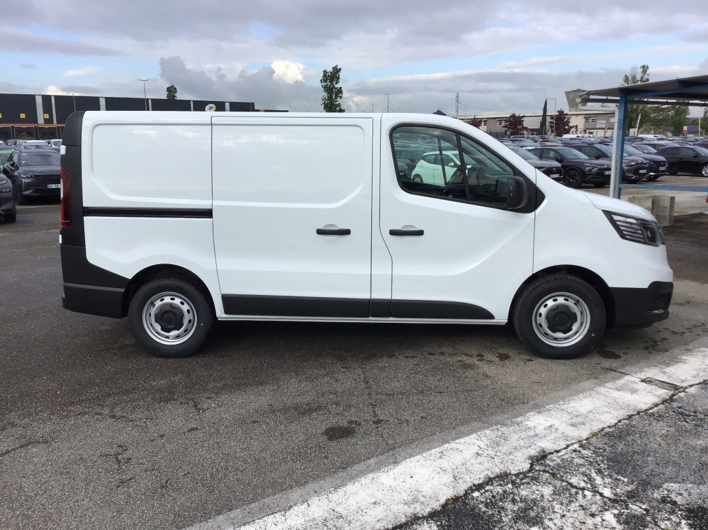 RENAULT TRAFIC FGN L1H1 3T BLUE DCI 150 GSR2 ADVANCE