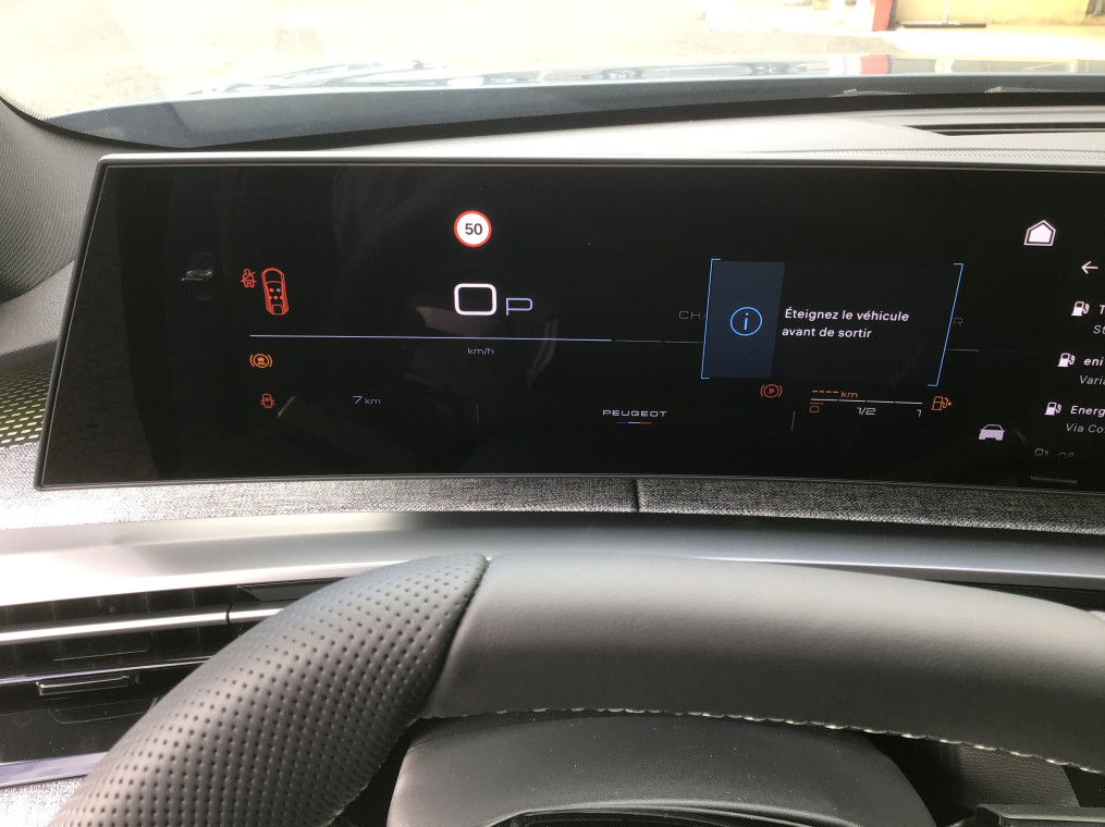 PEUGEOT 3008 Hybrid 136 e-DCS6 GT
