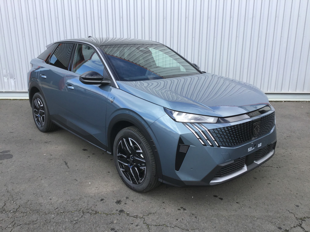 PEUGEOT 3008 Hybrid 136 e-DCS6 GT