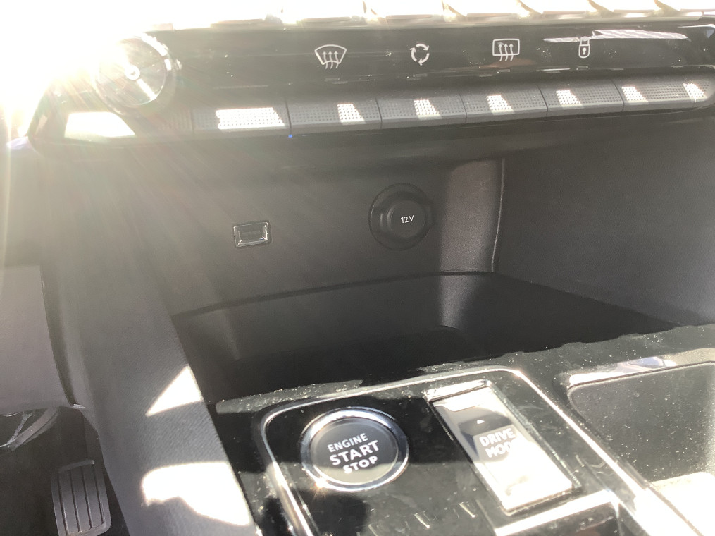 PEUGEOT 3008 BlueHDi 130ch S&S EAT8 Allure Pack