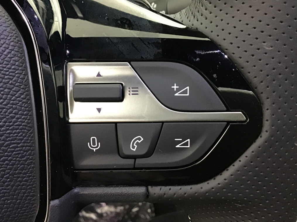 PEUGEOT 308 BlueHDi 130ch S&S EAT8 GT