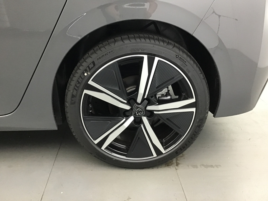 PEUGEOT 308 BlueHDi 130ch S&S EAT8 GT