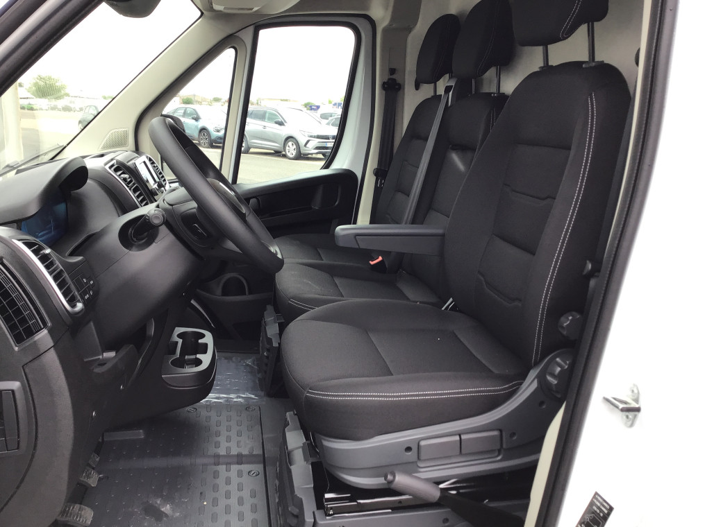 PEUGEOT BOXER TOLE 3.3 T L2H2 BLUEHDI 140 S&S BVM6