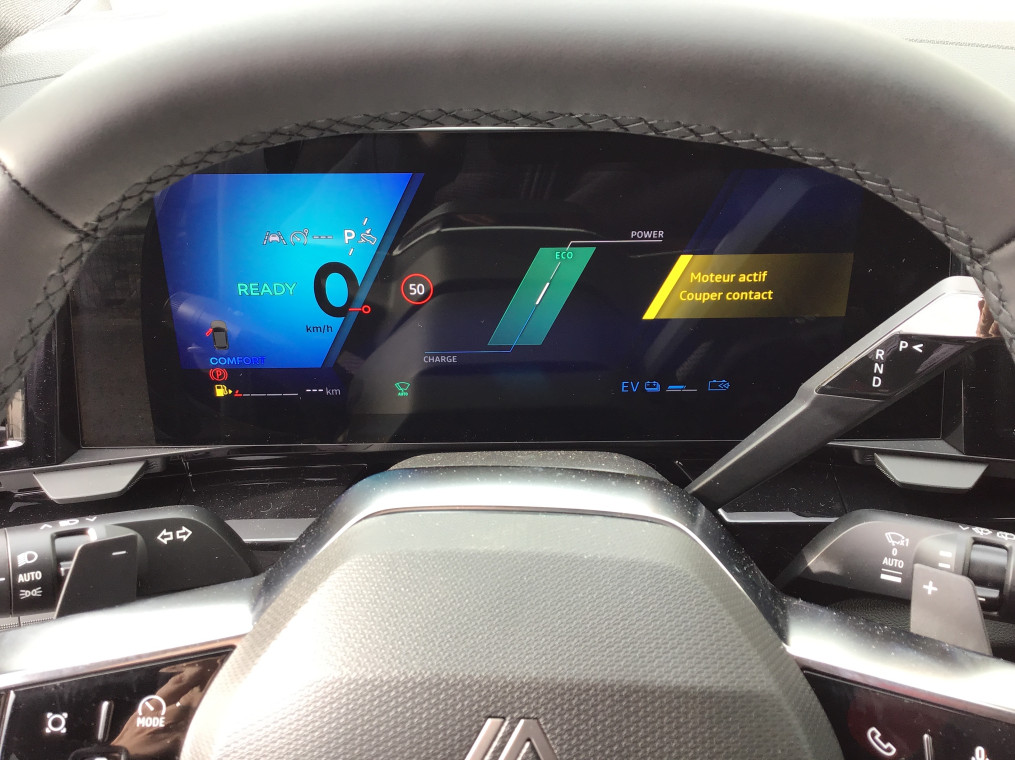 RENAULT AUSTRAL E-Tech hybrid 200 Techno