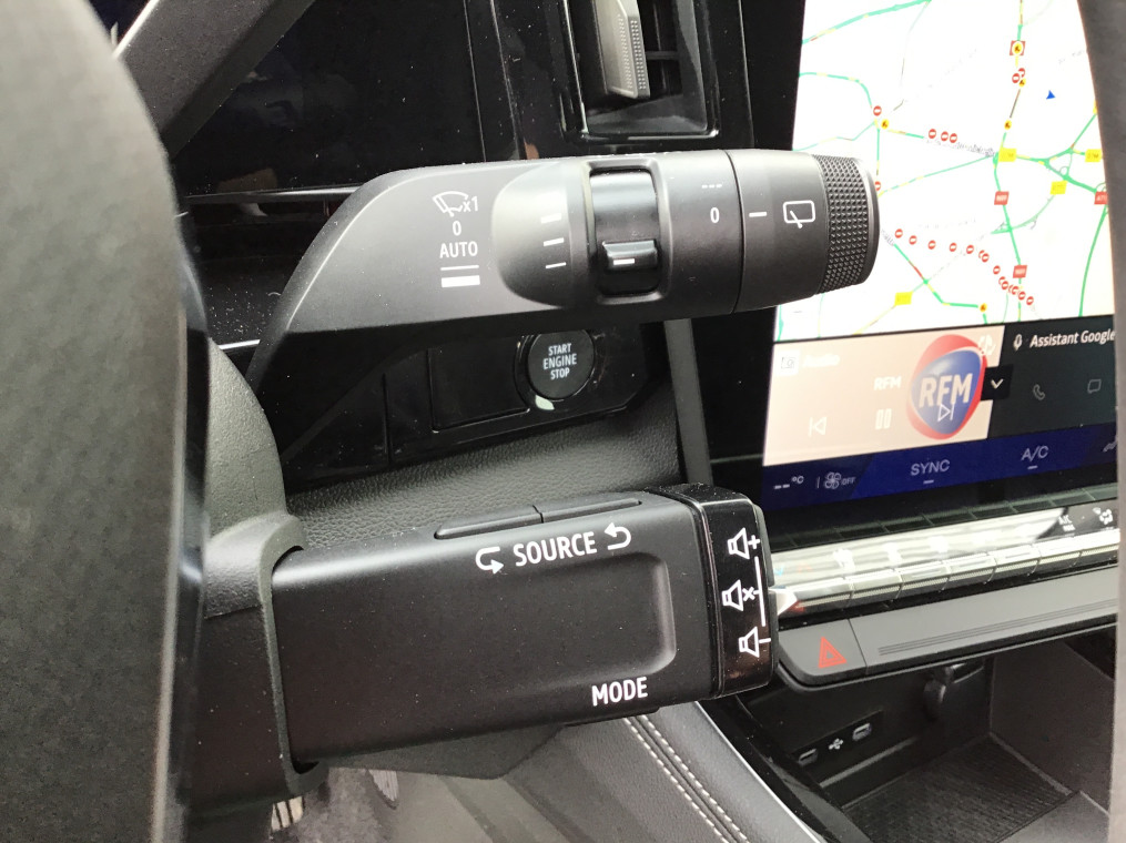 RENAULT AUSTRAL E-Tech hybrid 200 Techno