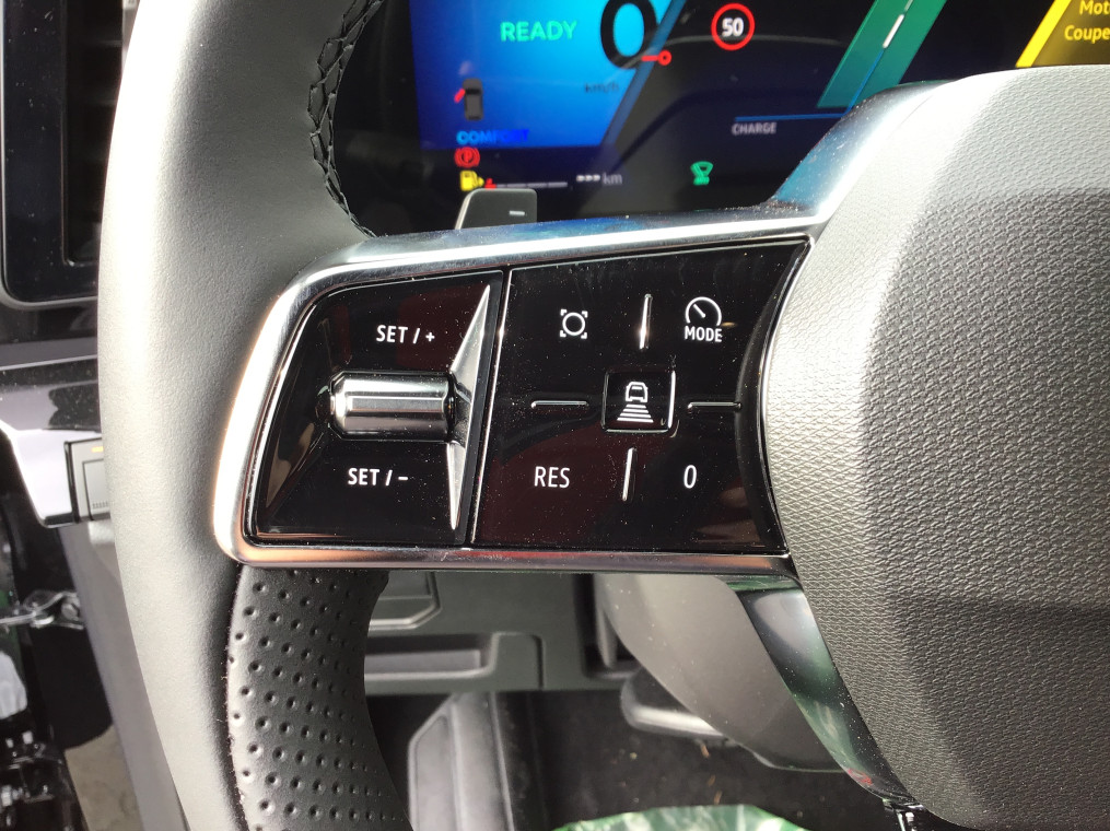 RENAULT AUSTRAL E-Tech hybrid 200 Techno