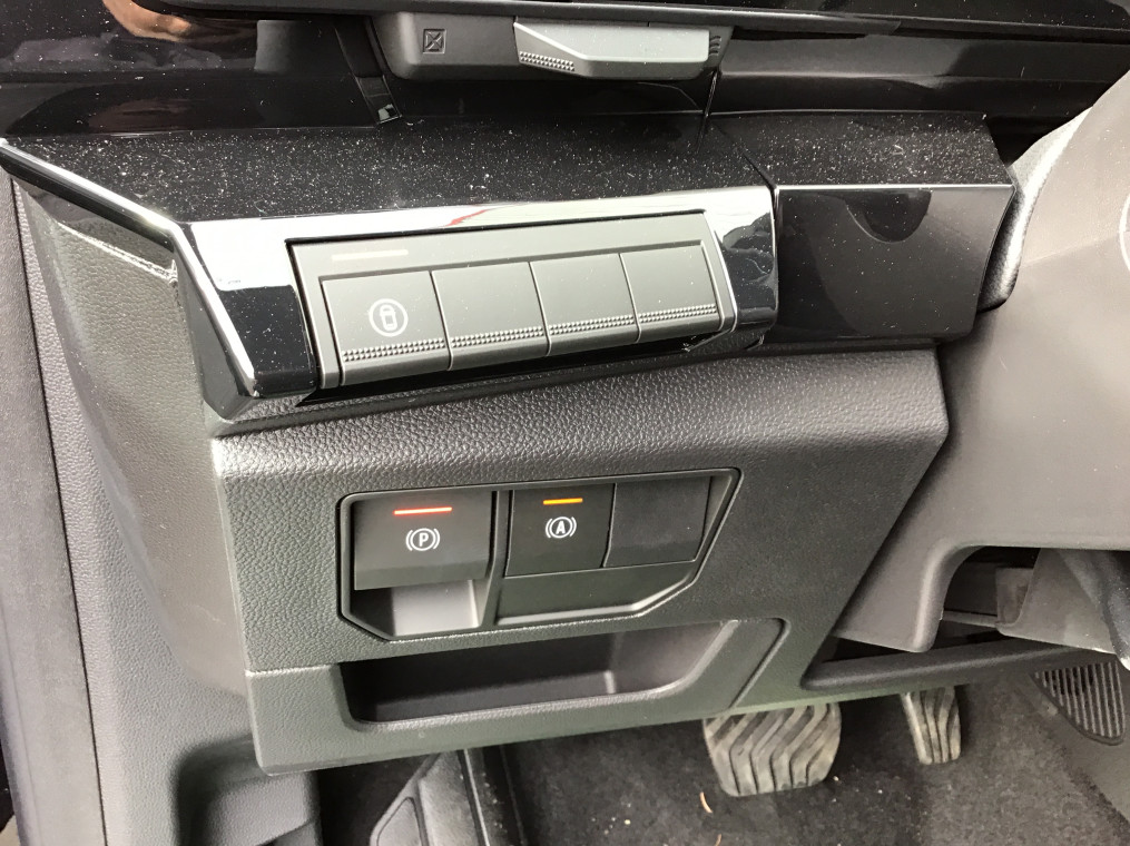 RENAULT AUSTRAL E-Tech hybrid 200 Techno