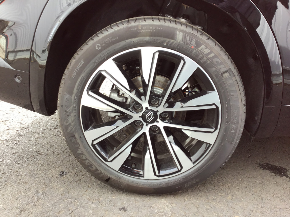 RENAULT AUSTRAL E-Tech hybrid 200 Techno