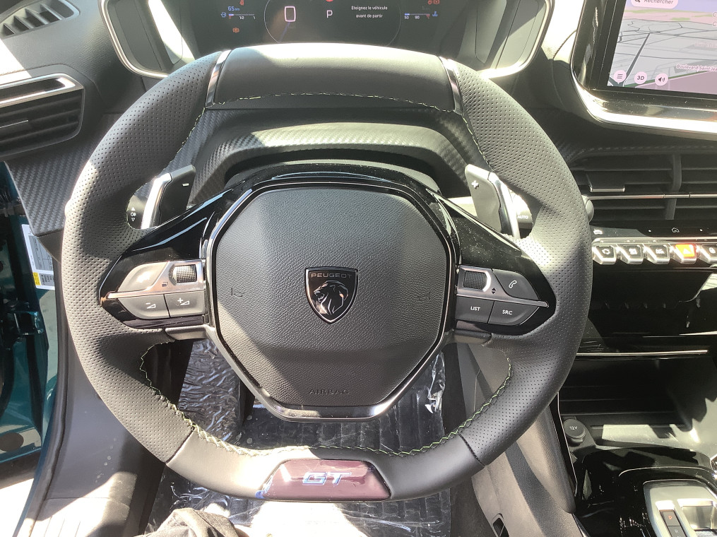 PEUGEOT 2008 Hybrid 145 e-DCS6 GT
