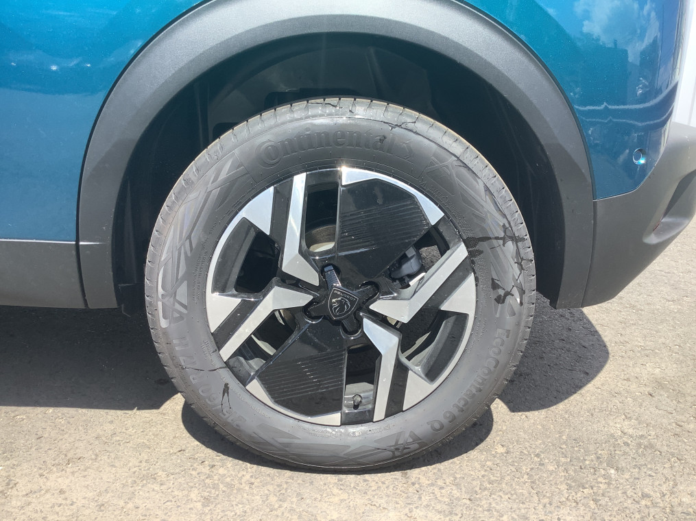 PEUGEOT 2008 Hybrid 145 e-DCS6 GT