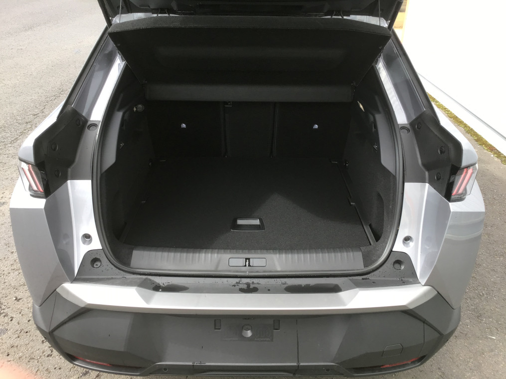 PEUGEOT 3008 Hybrid 136 e-DCS6 Allure