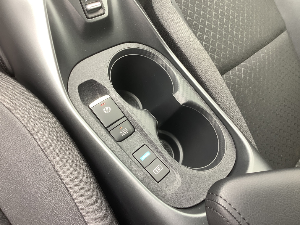 NISSAN JUKE HYBRID 143 N-Connecta