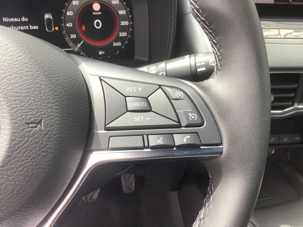 NISSAN JUKE HYBRID 143 N-Connecta
