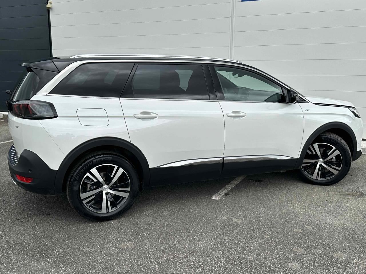 PEUGEOT 5008 1.2 PureTech 130 EAT8 GT