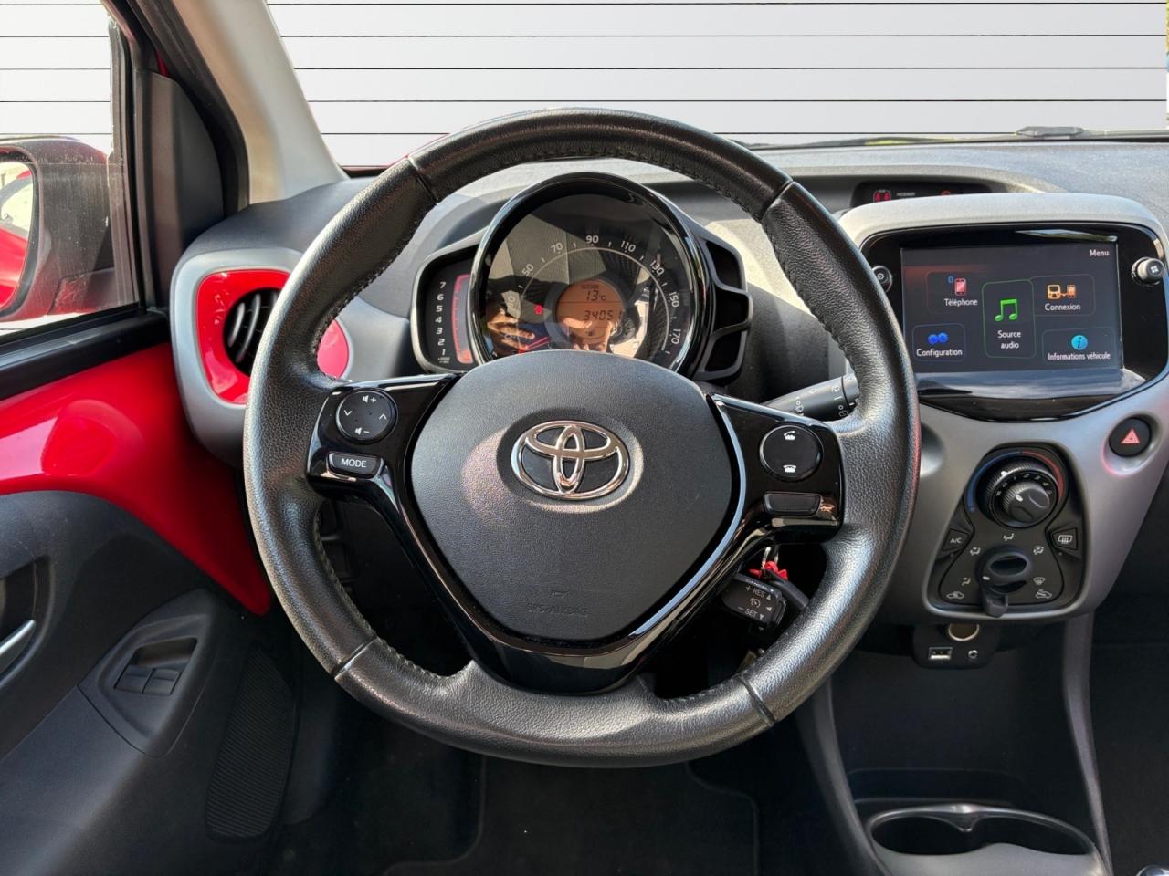 TOYOTA AYGO 1.0 VVT-i X-Play - TVA RÉCUPÉRABLE