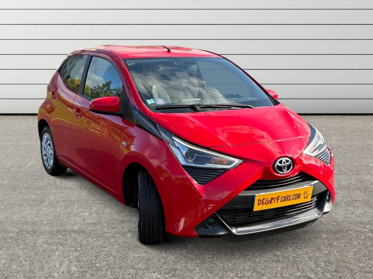 TOYOTA AYGO 1.0 VVT-i X-Play - TVA RÉCUPÉRABLE