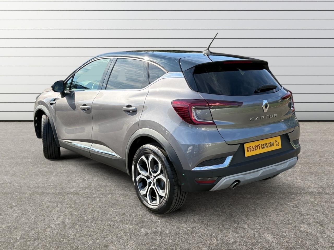 RENAULT CAPTUR 1.3 TCe 140 EDC Intens