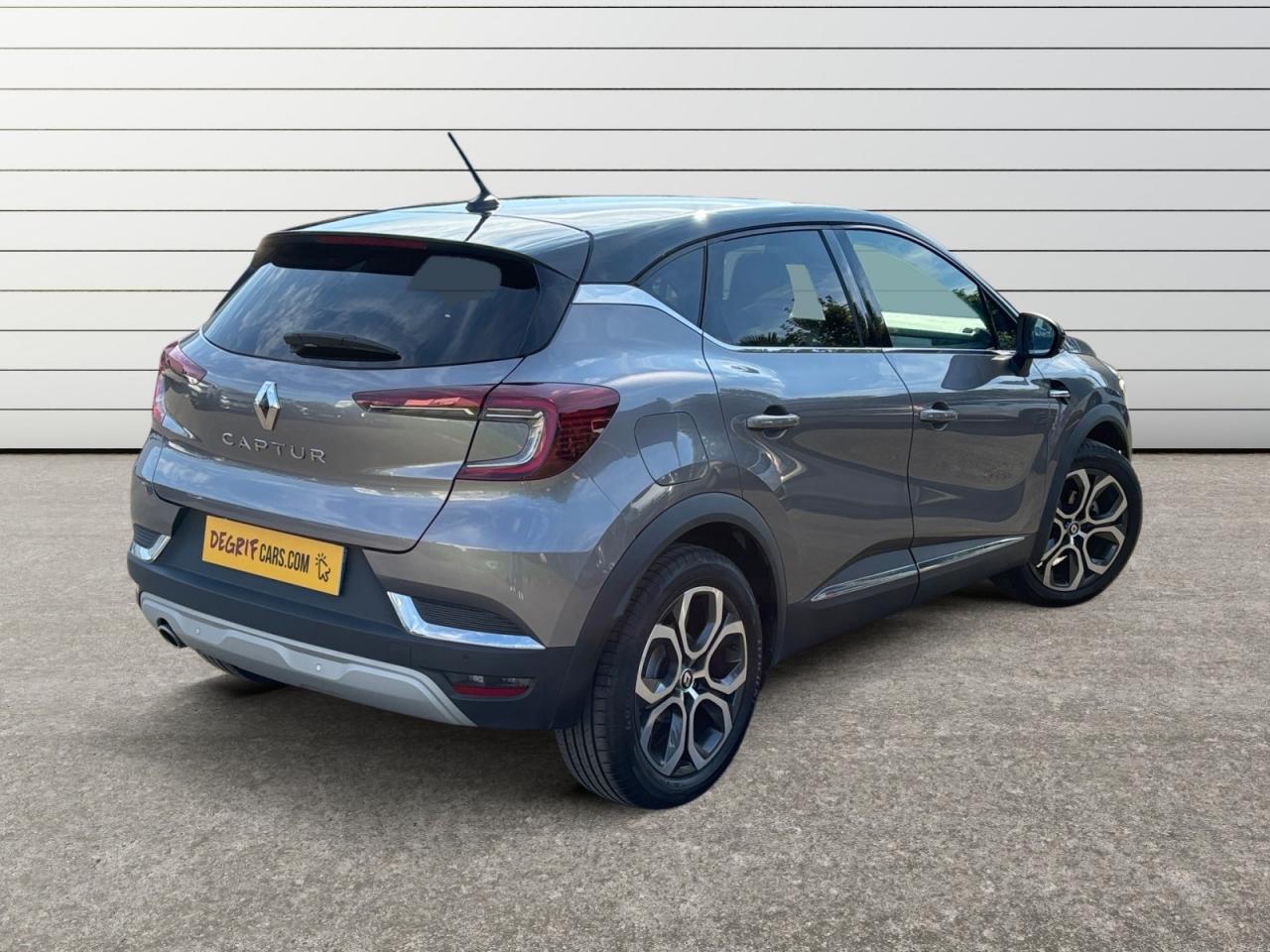 RENAULT CAPTUR 1.3 TCe 140 EDC Intens