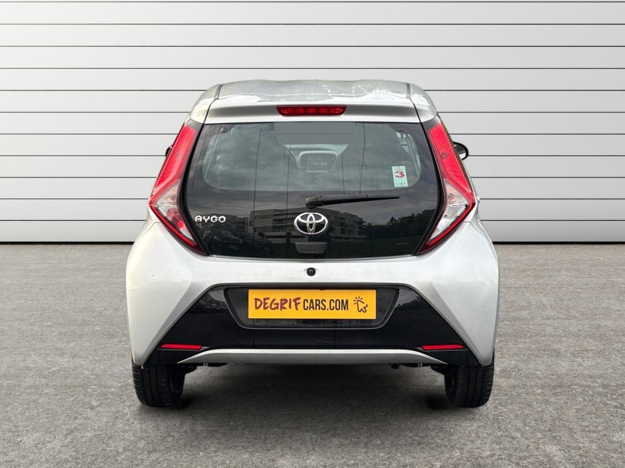 TOYOTA AYGO 1.0 VVT-i X-Play - TVA RÉCUPÉRABLE