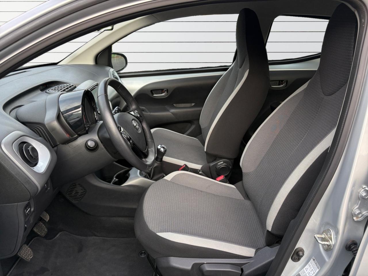 TOYOTA AYGO 1.0 VVT-i X-Play - TVA RÉCUPÉRABLE