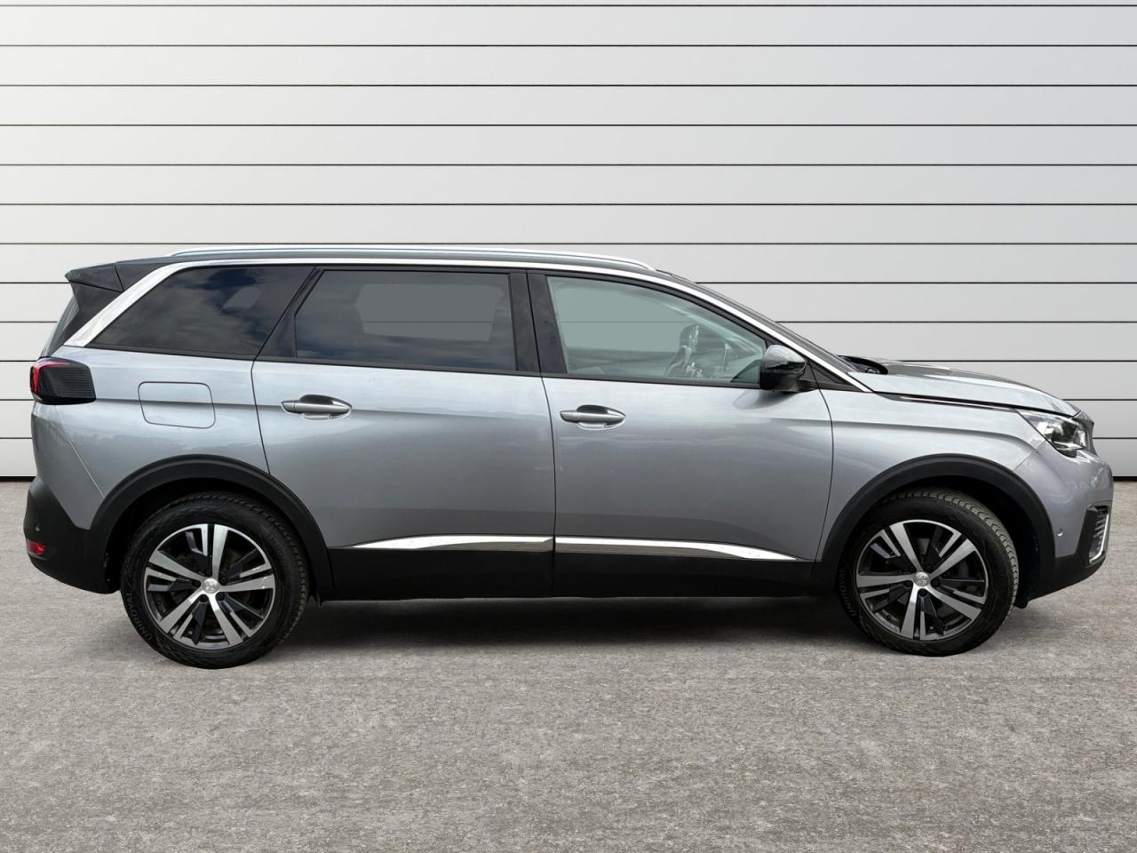 PEUGEOT 5008 1.2L PureTech 130 EAT8 Allure - SELLERIE EXCLUSIVE - 7 PLACES
