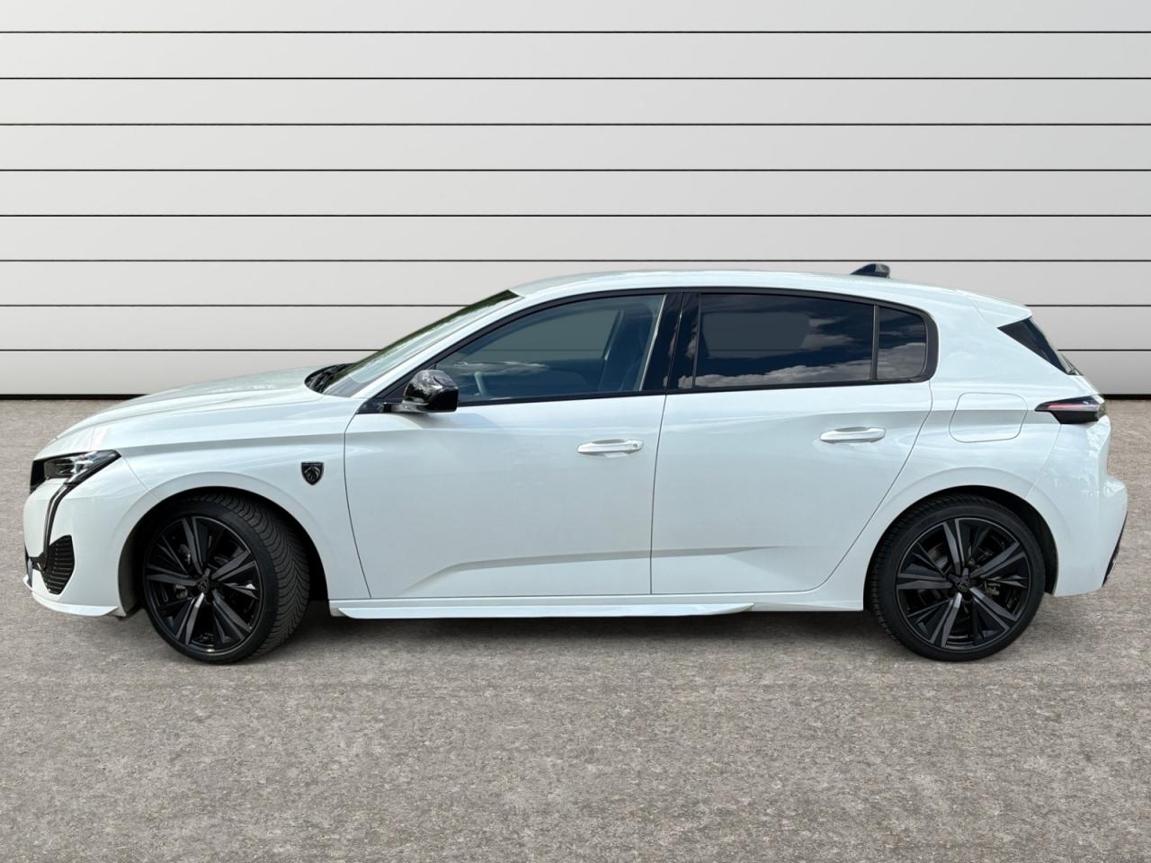 PEUGEOT 308 1.6 PHEV 225 e-EAT8 GT + CAMERA 360 + FOCAL