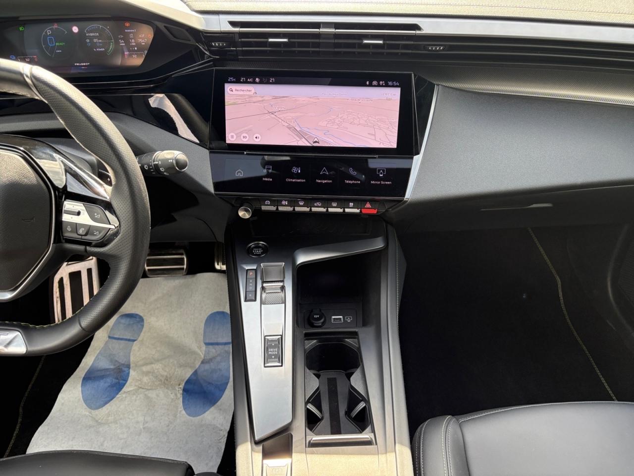 PEUGEOT 308 1.6 PHEV 225 e-EAT8 GT + CAMERA 360 + FOCAL