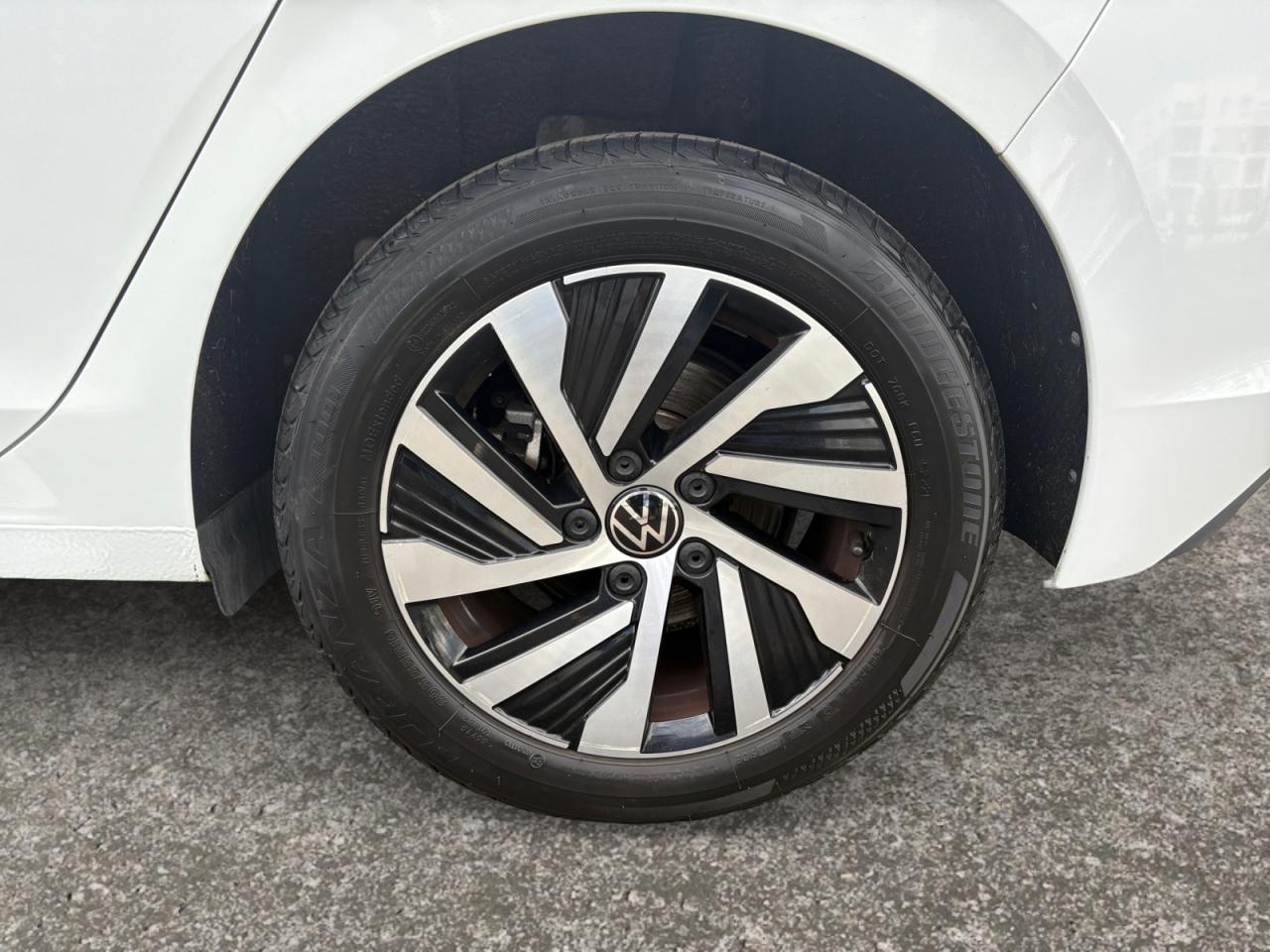VOLKSWAGEN GOLF VIII 1.4 eHybrid 204 DSG6 Style + TOIT OUVRANT + TVA RÉCUPÉRABLE