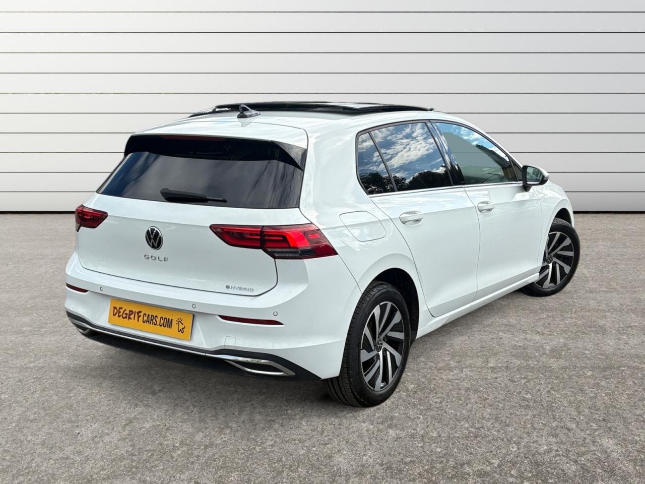 VOLKSWAGEN GOLF VIII 1.4 eHybrid 204 DSG6 Style + TOIT OUVRANT + TVA RÉCUPÉRABLE