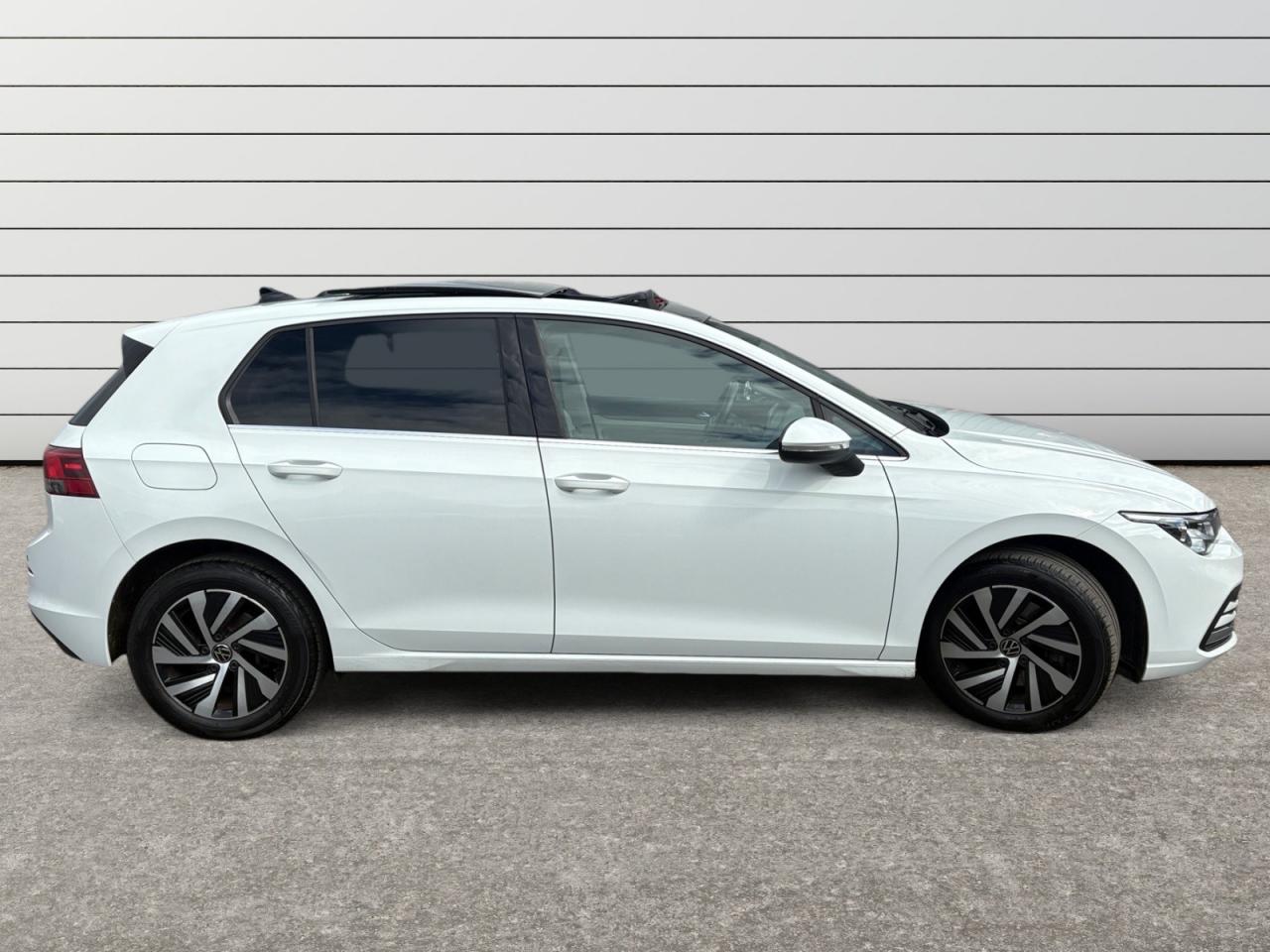 VOLKSWAGEN GOLF VIII 1.4 eHybrid 204 DSG6 Style + TOIT OUVRANT + TVA RÉCUPÉRABLE