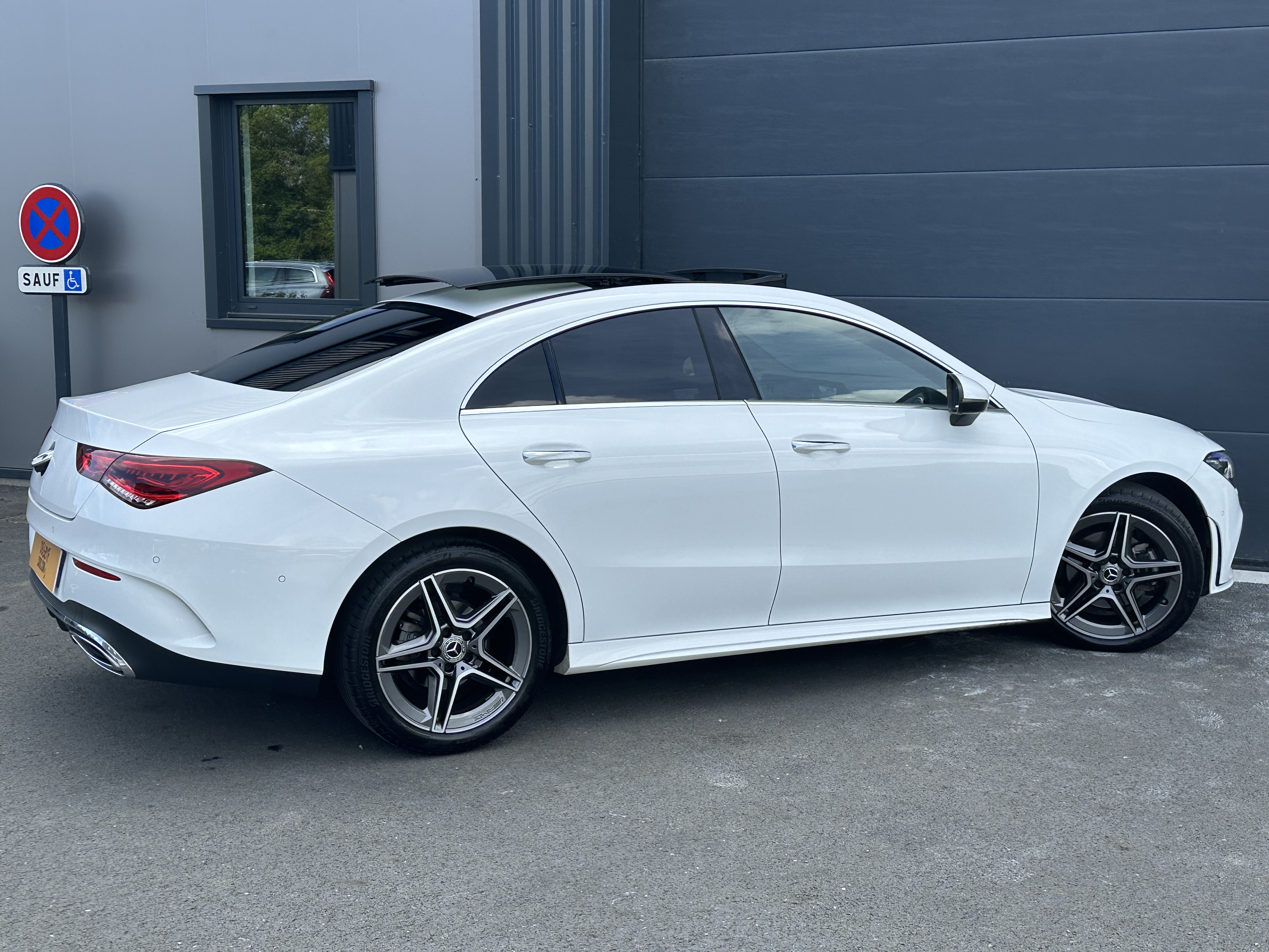 MERCEDES-BENZ CLA COUPE 180 AMG Line