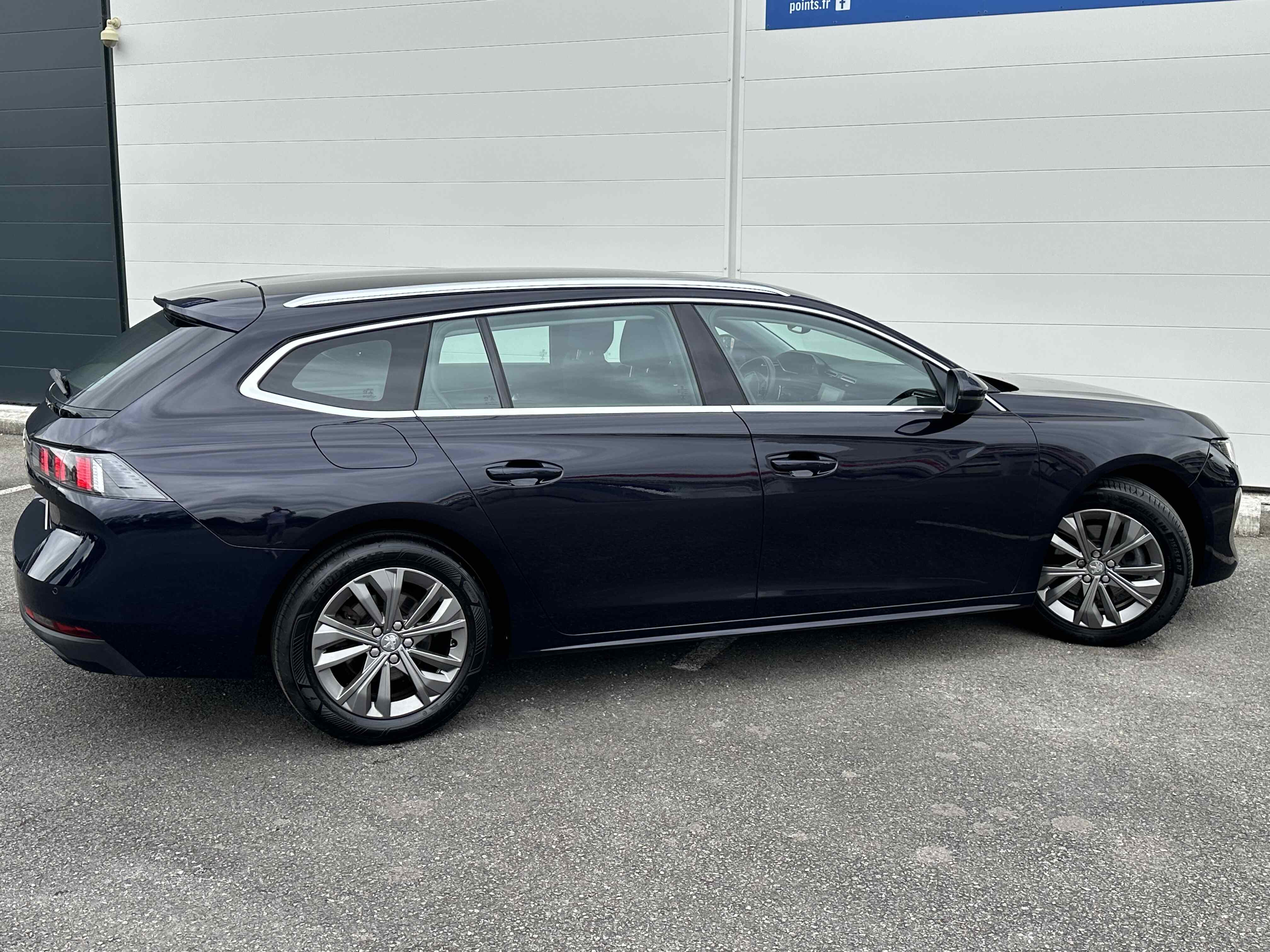 PEUGEOT 508 SW BlueHDi 130 ch S&S EAT8 Active