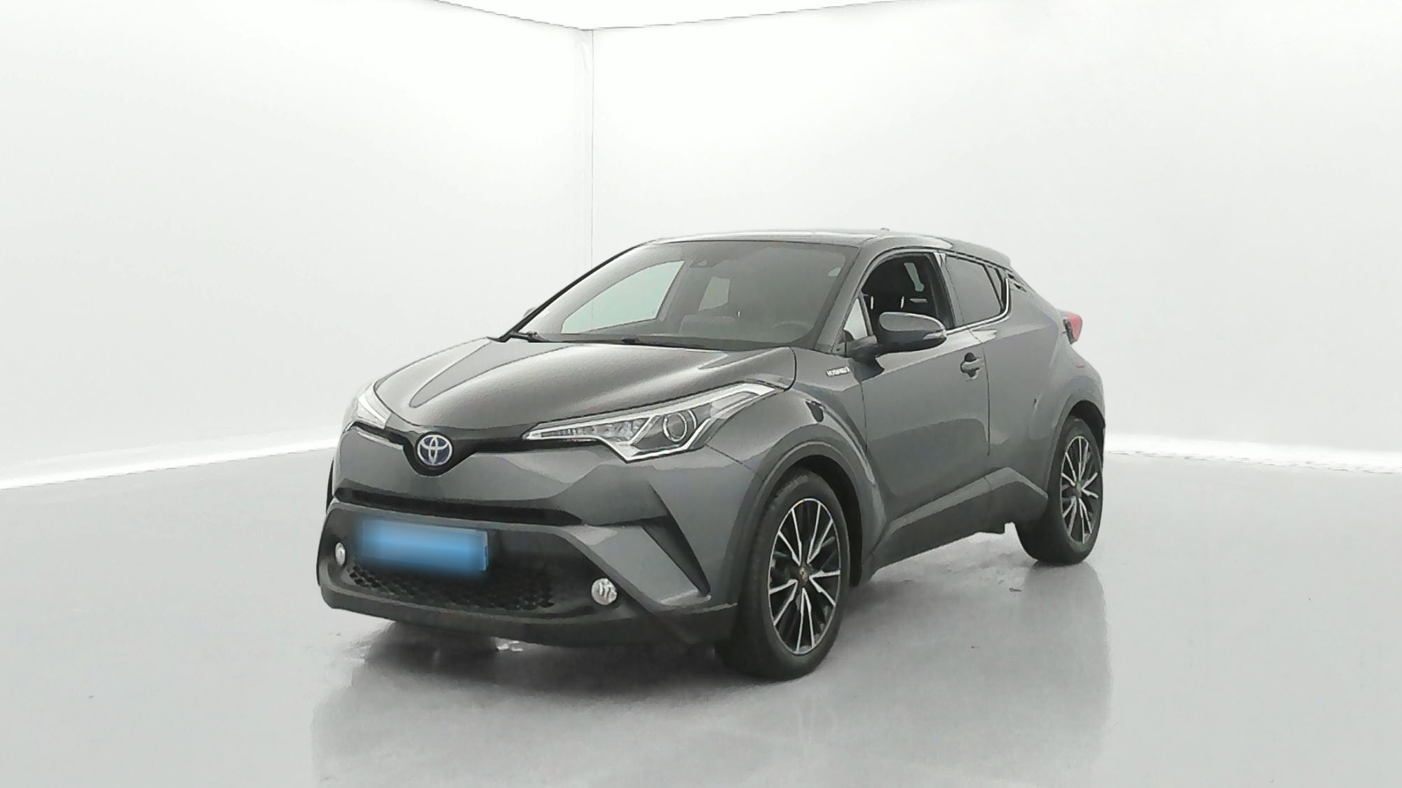 TOYOTA C-HR   Distinctive 122h