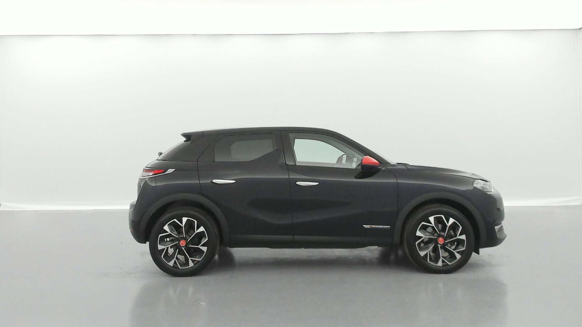 DS DS3 CROSSBACK   Ines de la Fressange Paris E-Tense