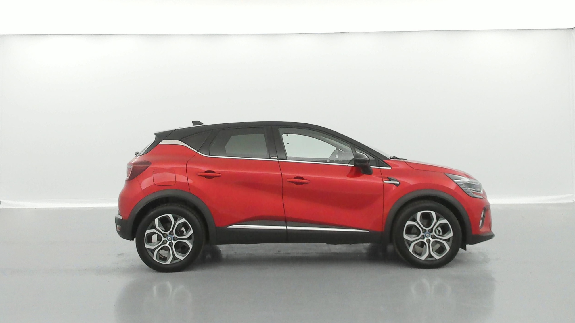 RENAULT CAPTUR   Intens E-Tech Plug-in 160 21