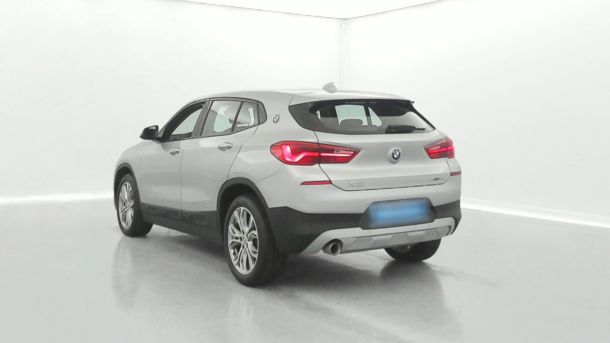 BMW X2   Lounge  sDrive 18i 140 ch DKG7